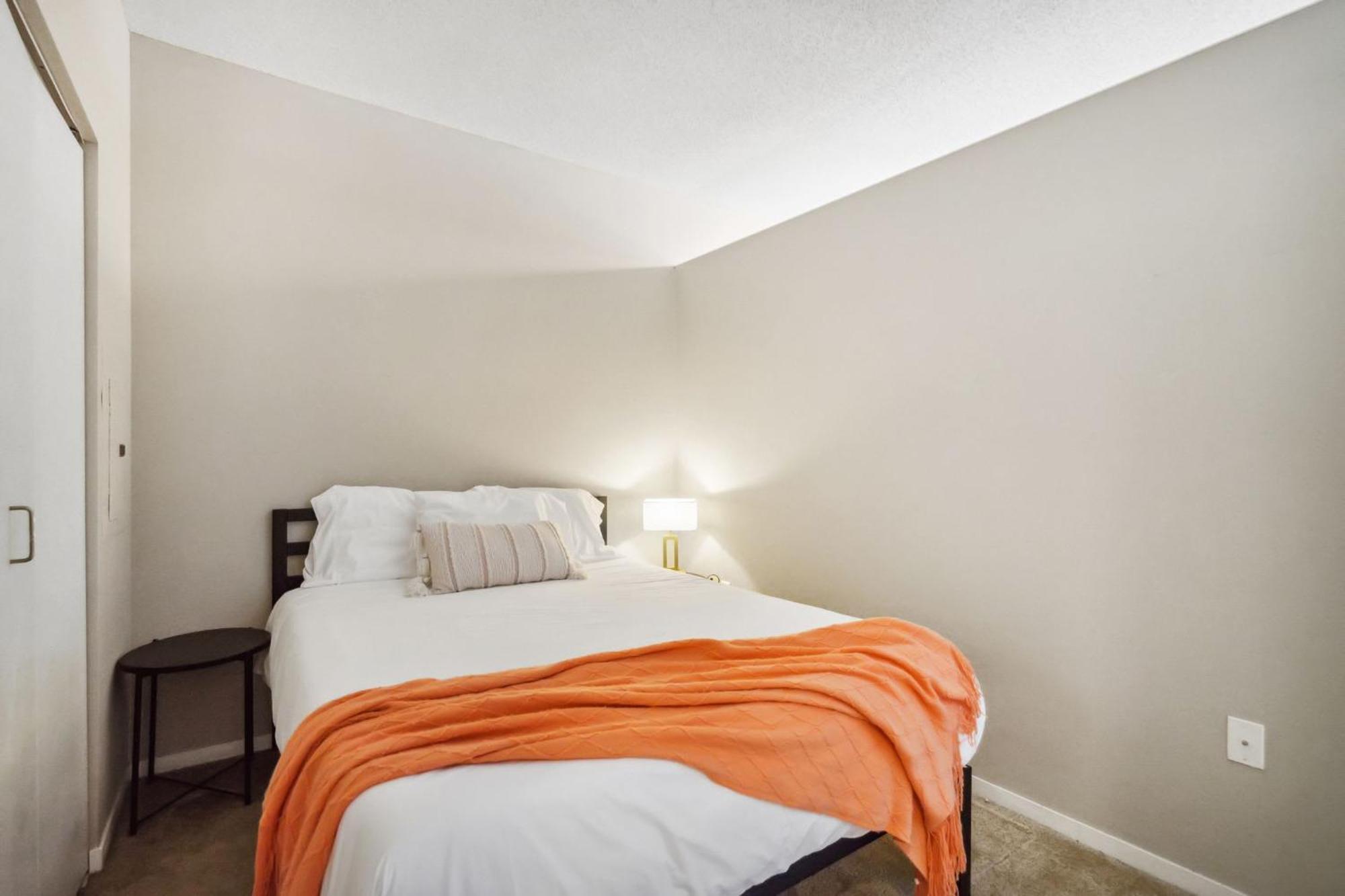 Apartment Cozysuites Mill District With Pool, Gym #05