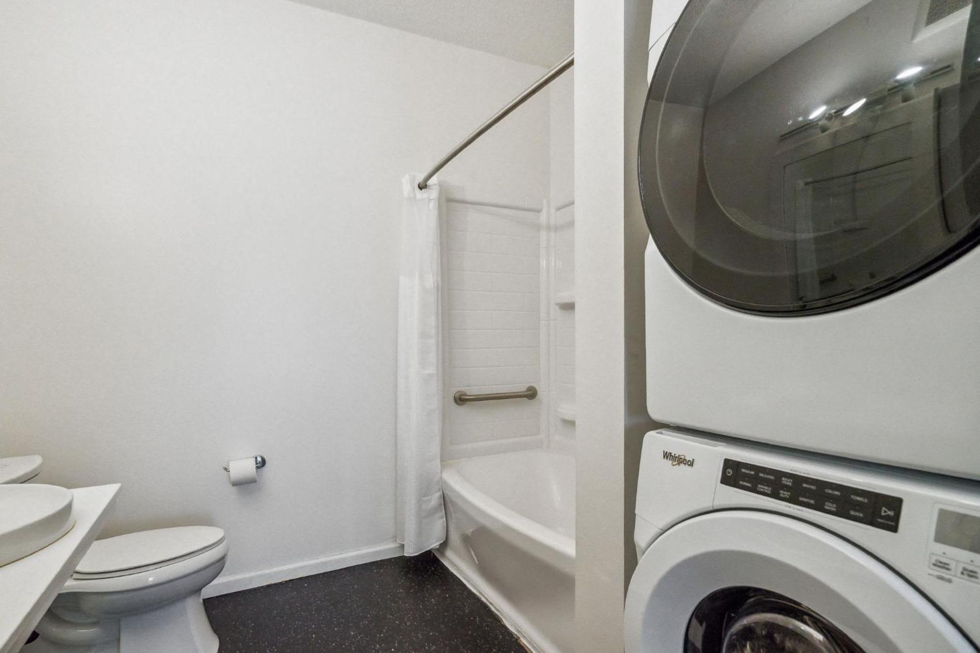 Cozysuites Mill District With Pool, Gym #02