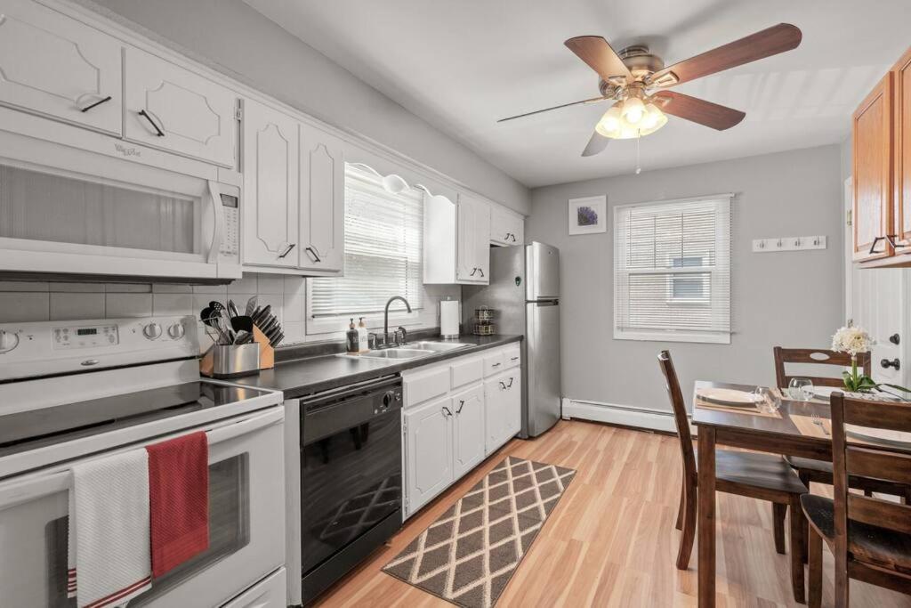 Tranquil 2br Mpls - 8075 2