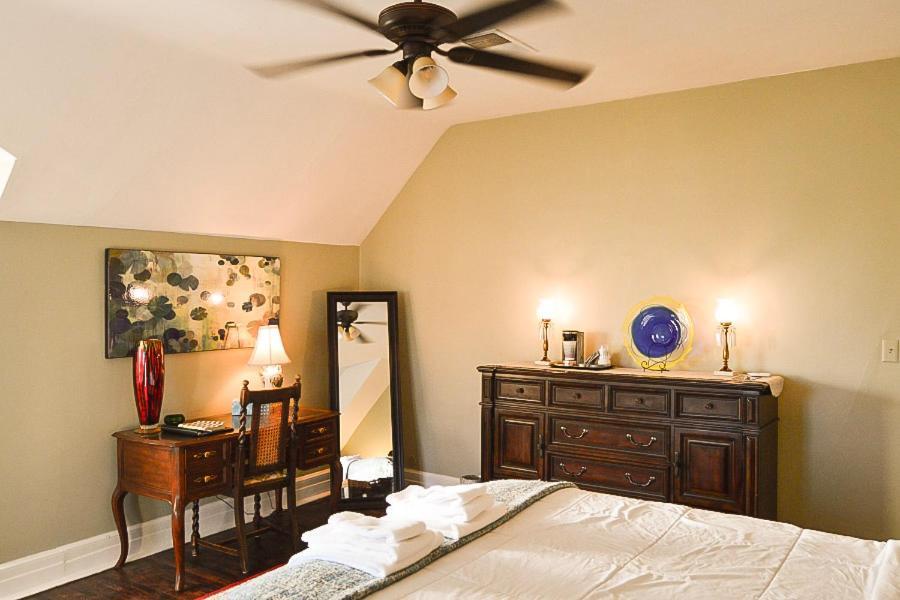 Bed & Breakfast 300 Clifton