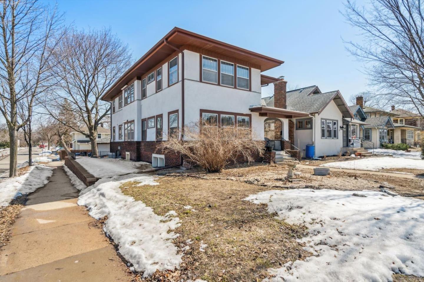Garden Apt, Majestic Mpls Duplex Apartment Minneapolis