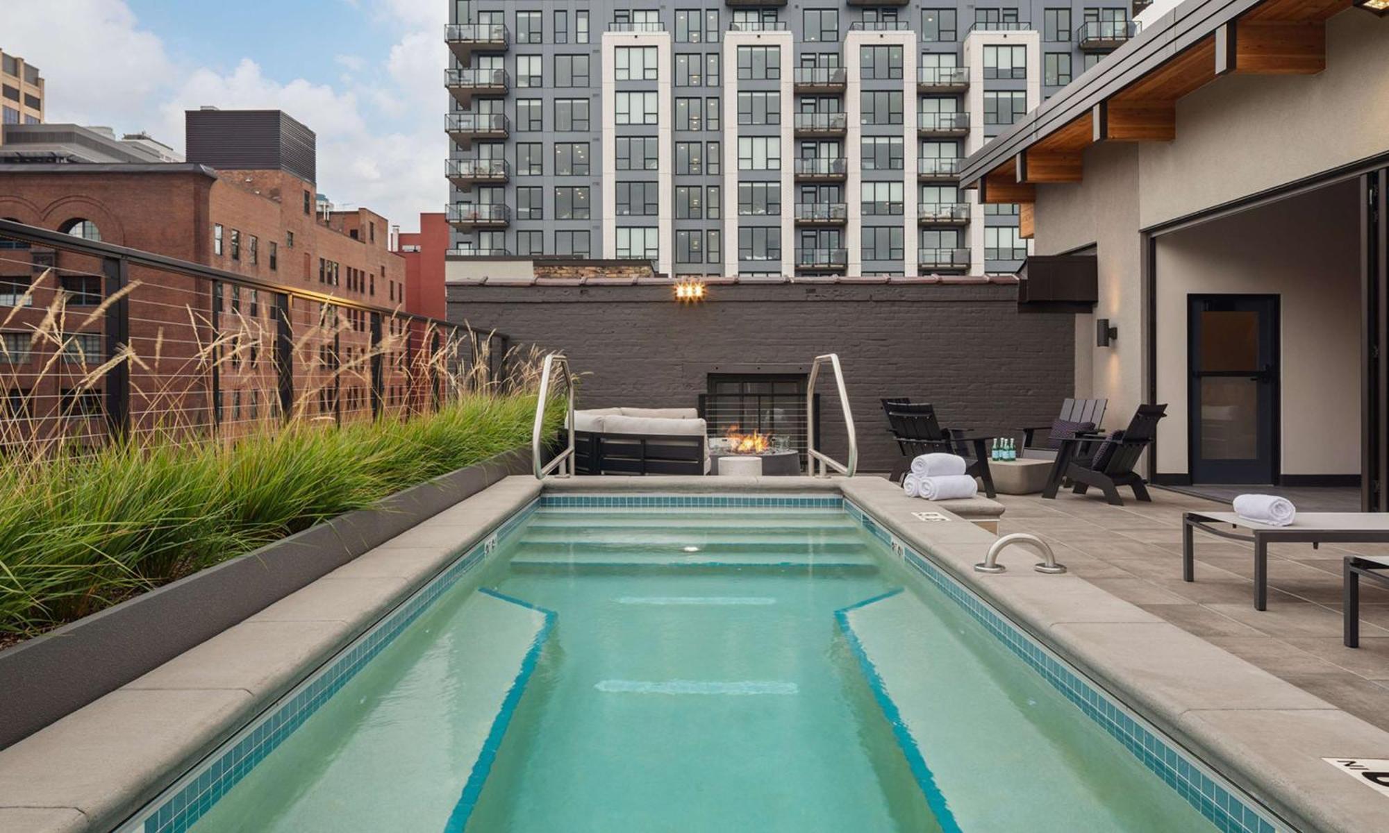 Hotel Canopy By Hilton Mill District 4*