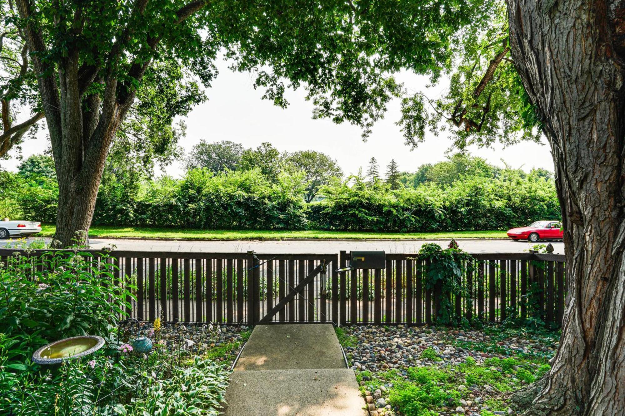 Apartment Chic - 6 Blocks To Nokomis! Minneapolis