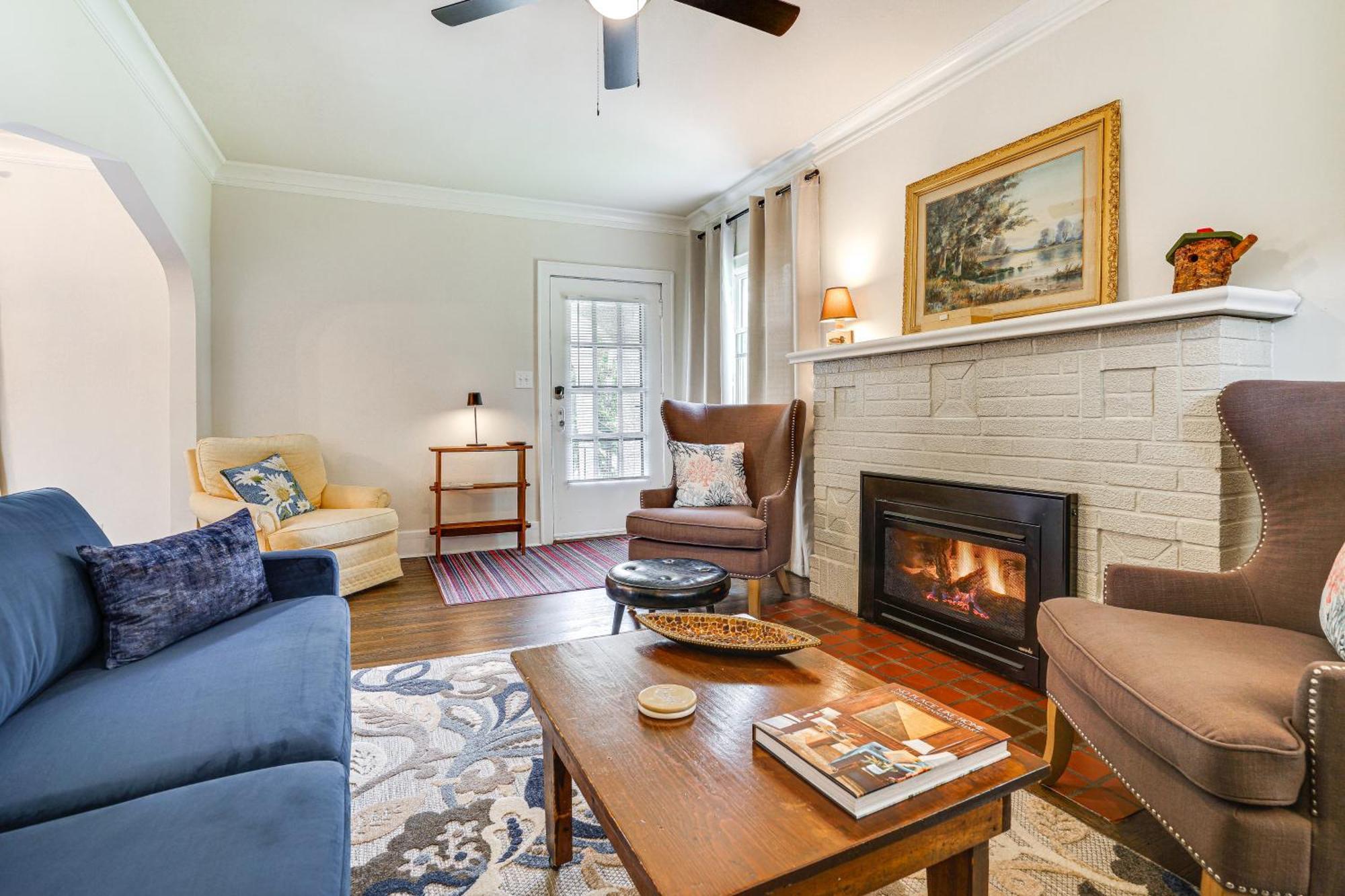 Vacation About 5 Mi To Downtown! Holiday home *