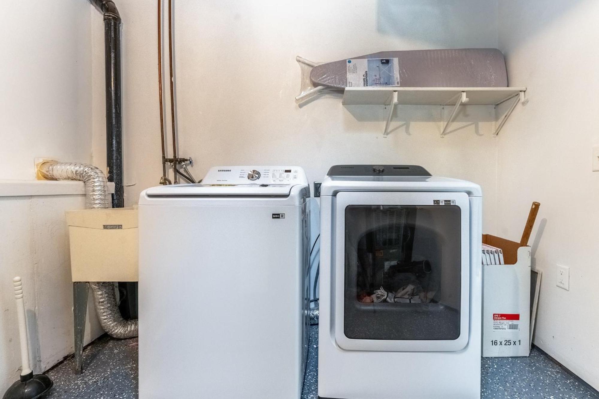 Apartment Spacious 4br In - Pet Friendly! Minneapolis