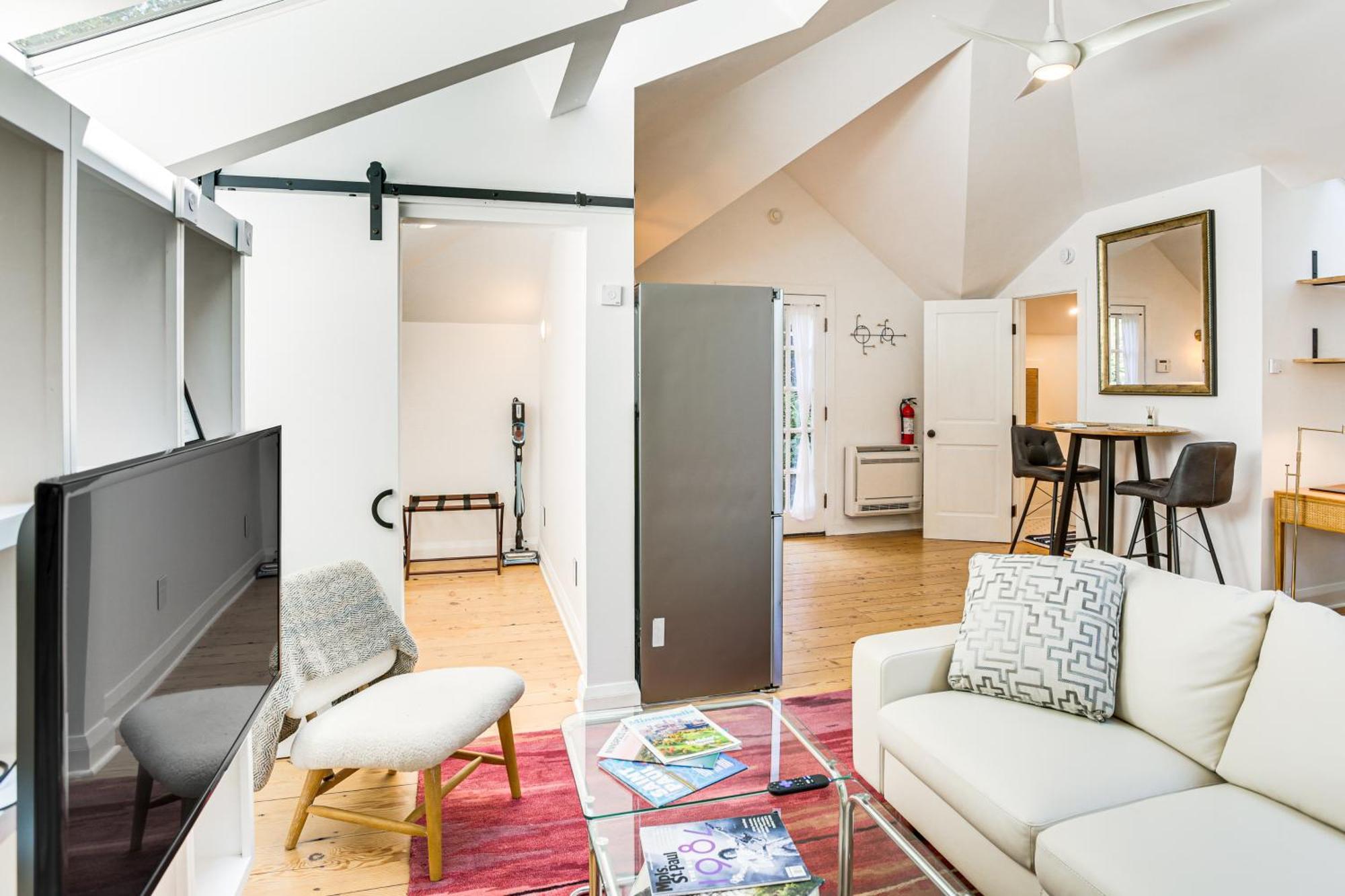 Pet-friendly Walk To Lake! *