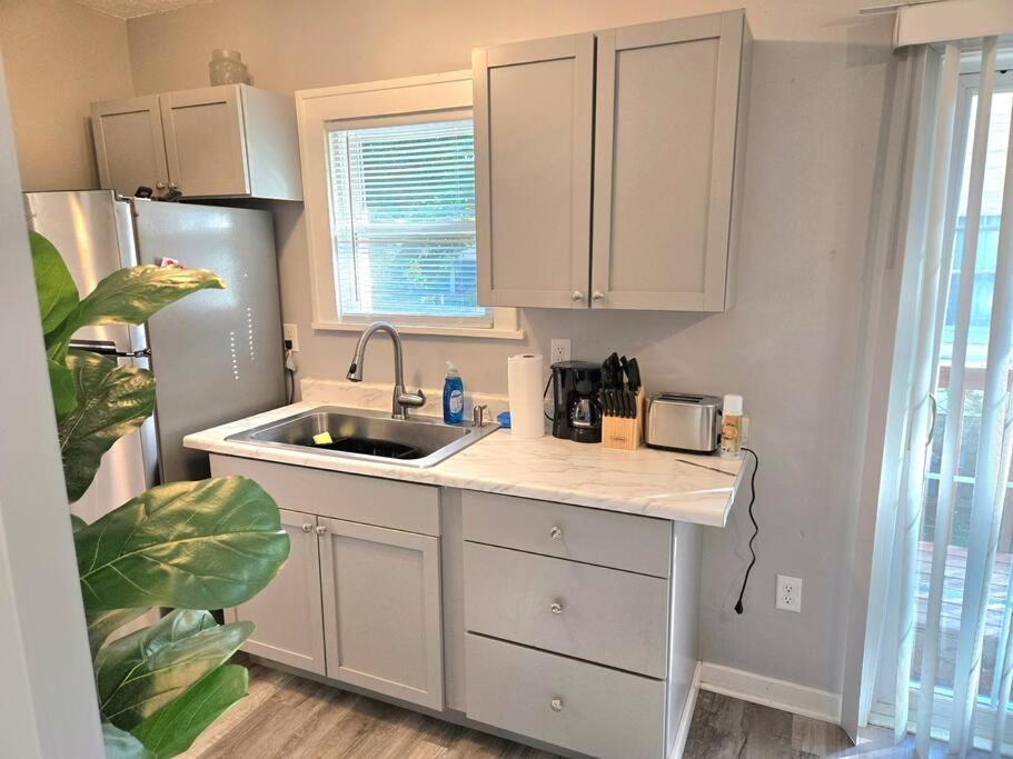 Yomi Sage Abode Holiday home Minneapolis