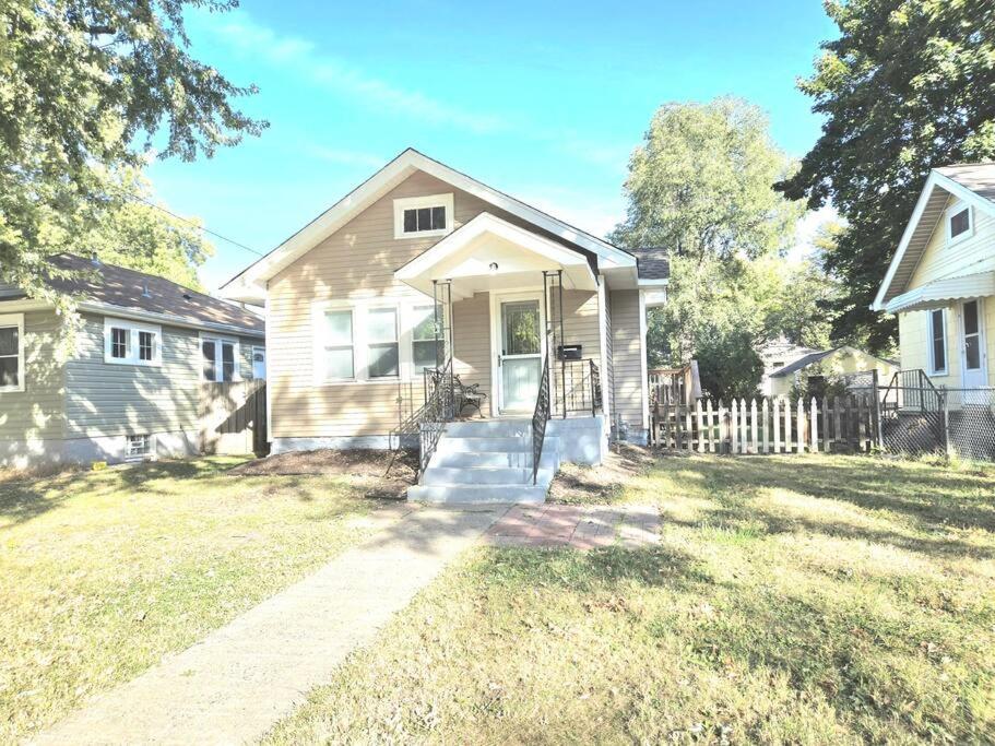 Yomi Sage Abode * Minneapolis