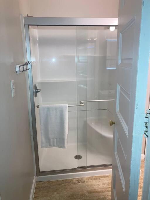 The Uptowner Apartment Minneapolis