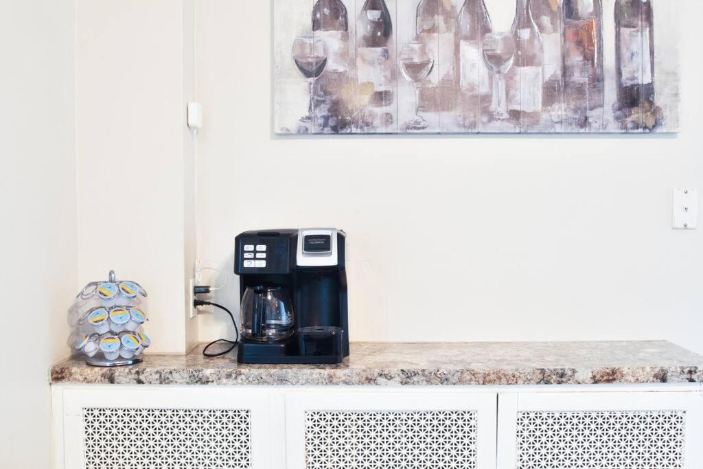 The Uptowner Apartment Minneapolis
