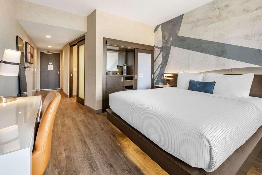 Hotel Cambria Downtown 3*