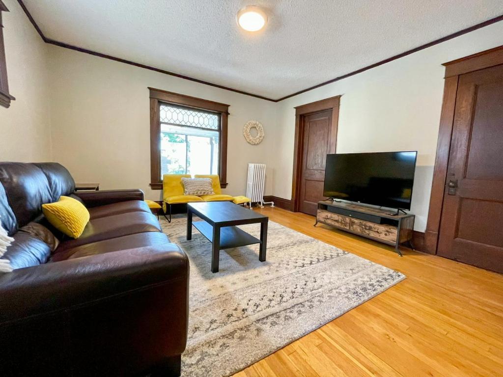 Upper Level Historic Duplex Apartment