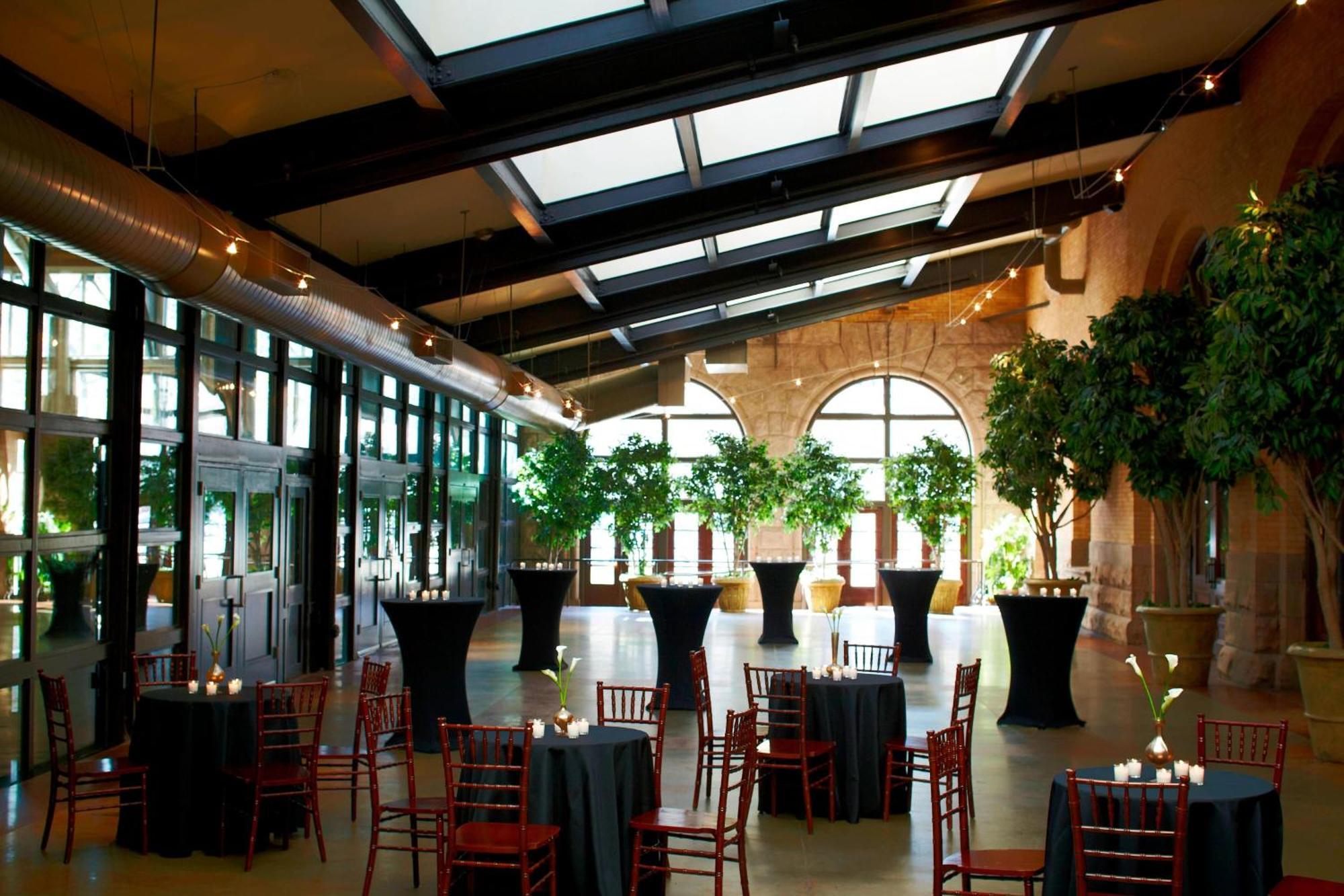 Renaissance Hotel, The Depot Hotel 4*