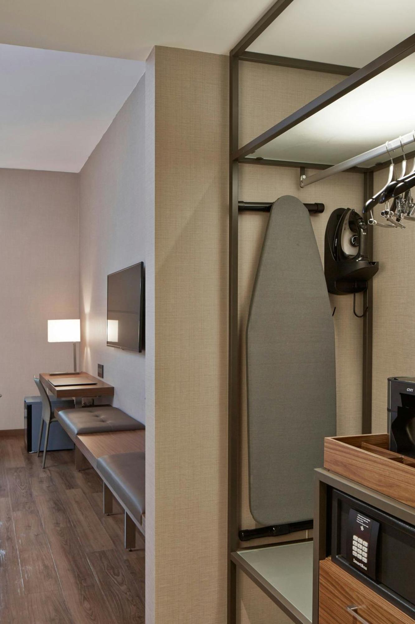 Ac Hotel By Marriott Minneapolis Downtown 4* Minneapolis