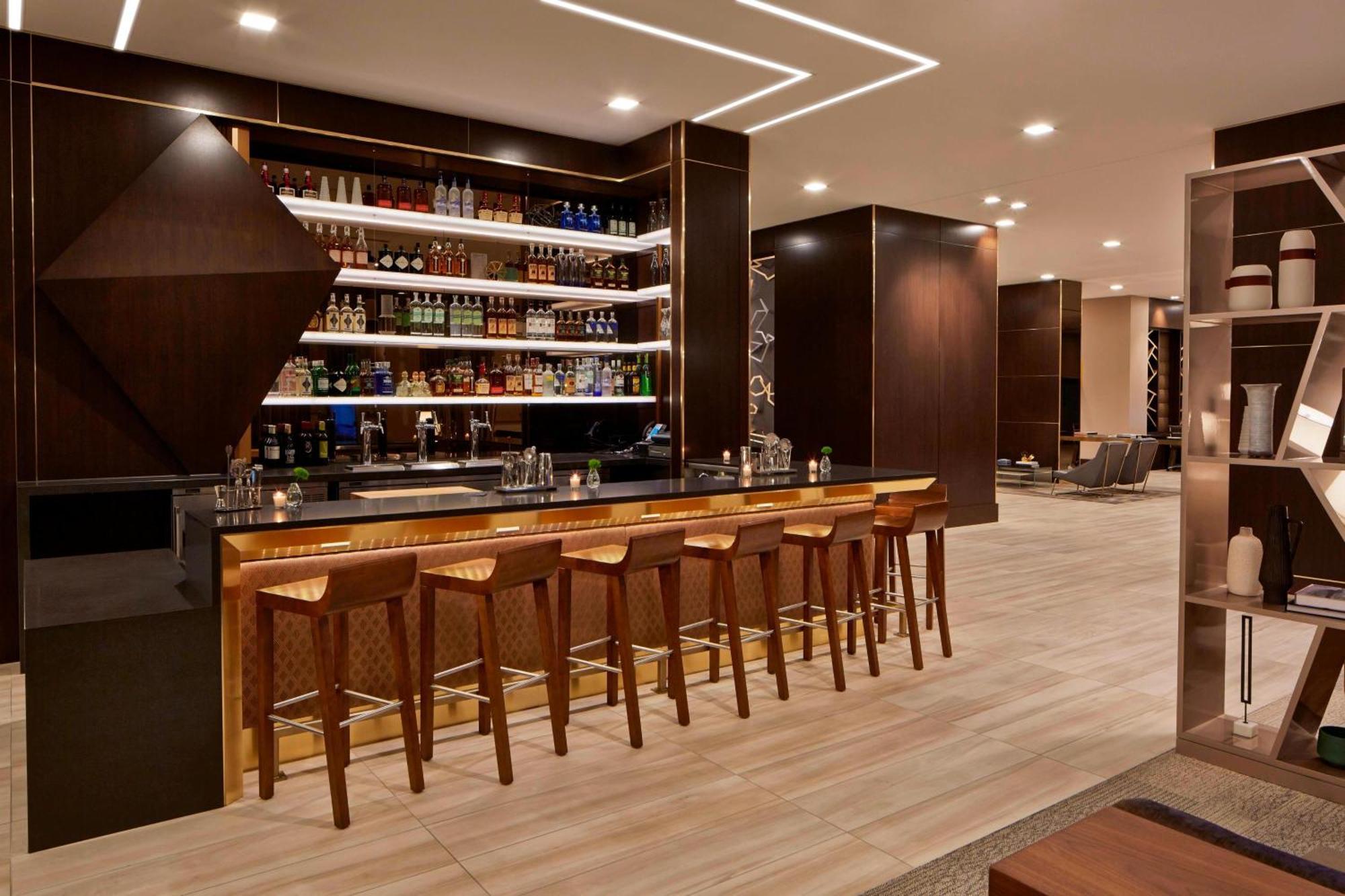 Ac Hotel By Marriott Minneapolis Downtown Minneapolis