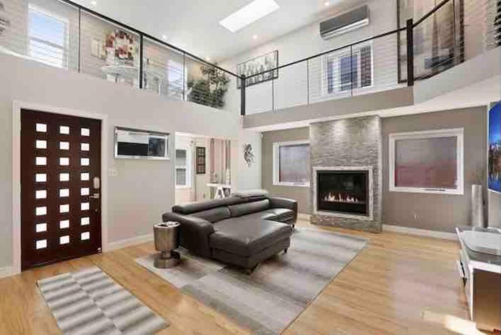 Tangletown 3 Bedroom Lux Holiday home Minneapolis