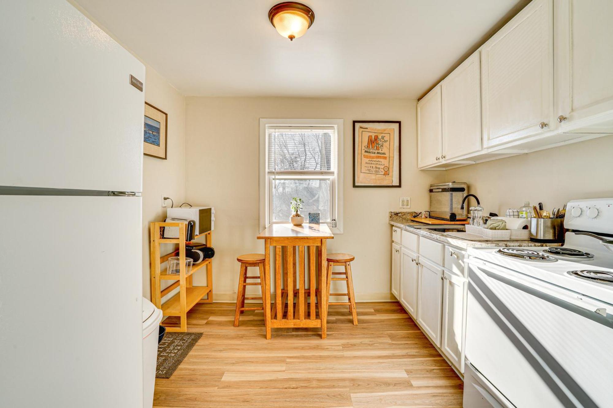 Apartment 2 Mi To Downtown With Shared Yard Minneapolis