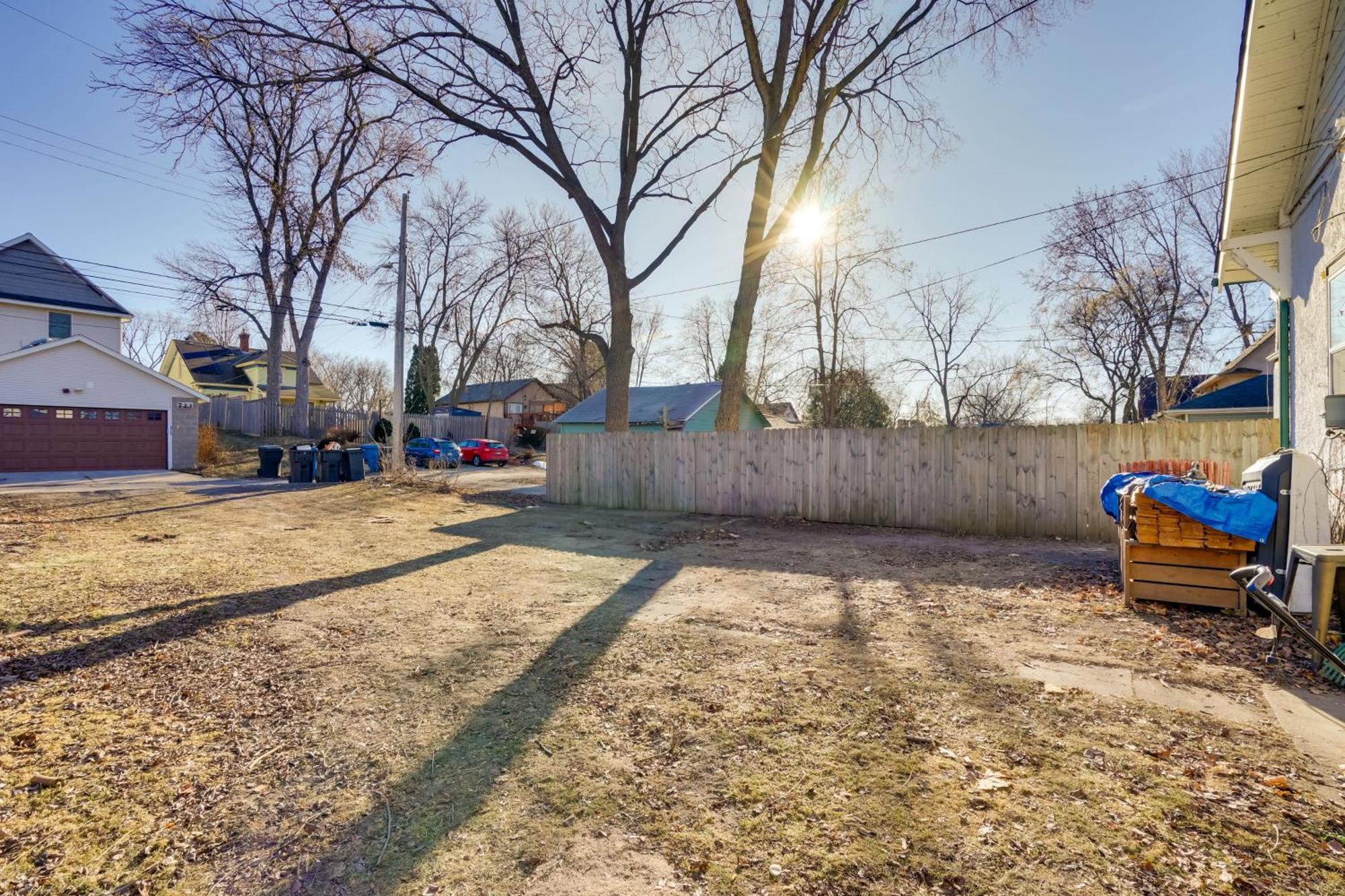 2 Mi To Downtown With Shared Yard Apartment