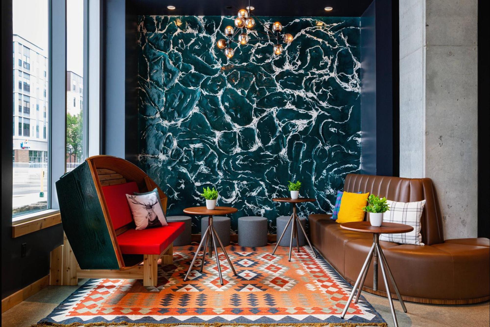 Hotel Moxy Downtown Minneapolis