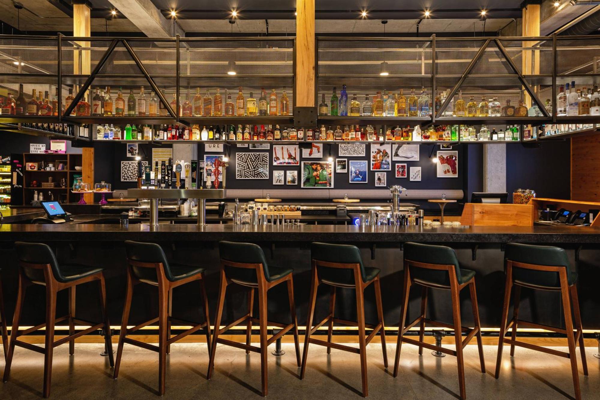 Moxy Downtown