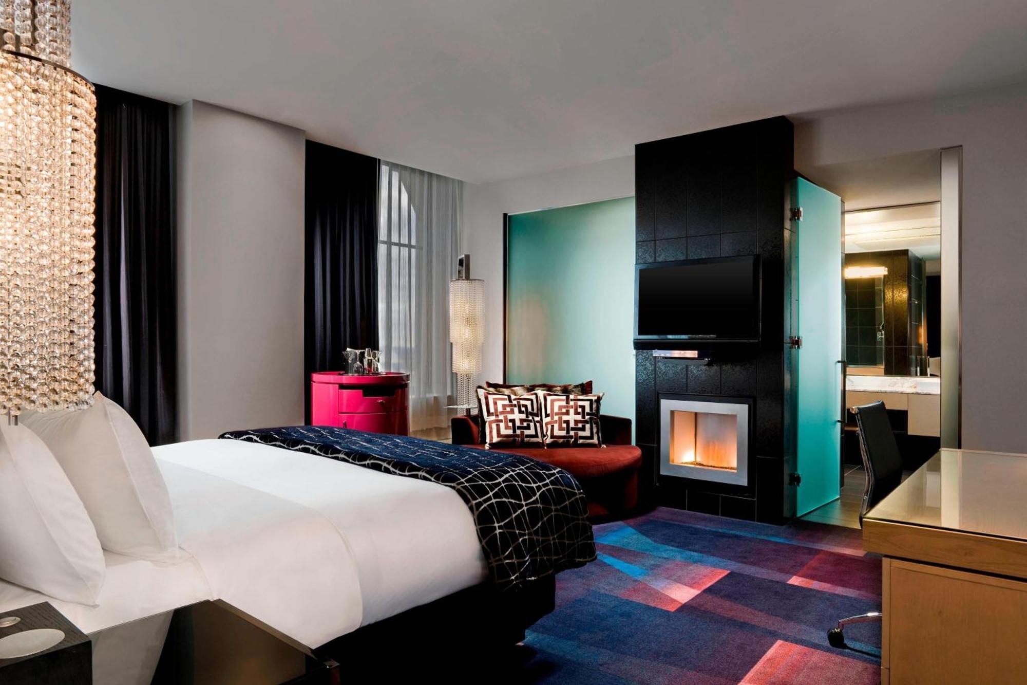 W - The Foshay Hotel