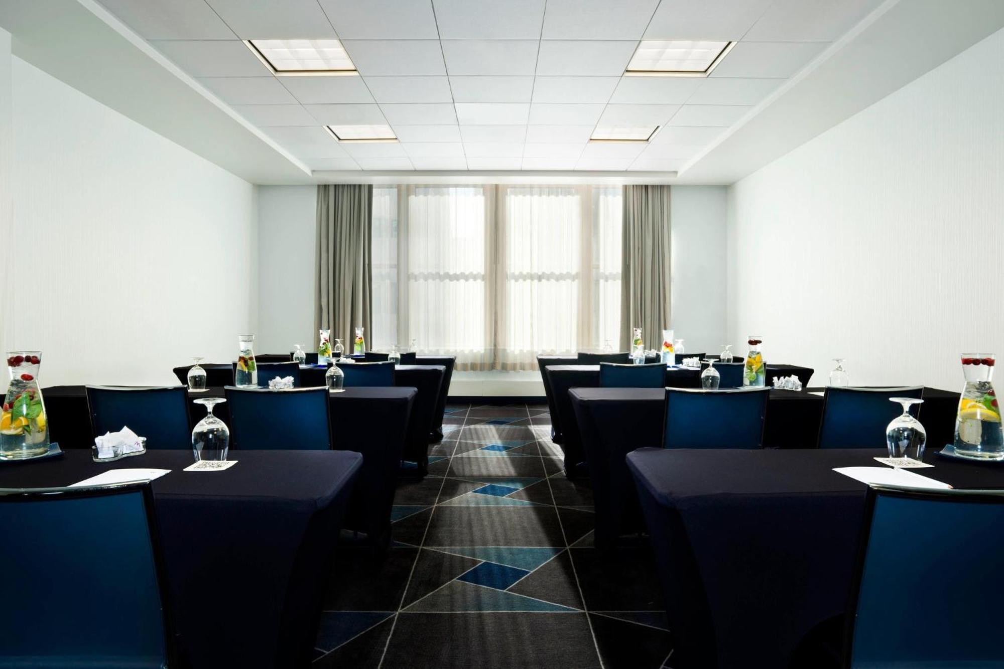 W - The Foshay 5* Minneapolis