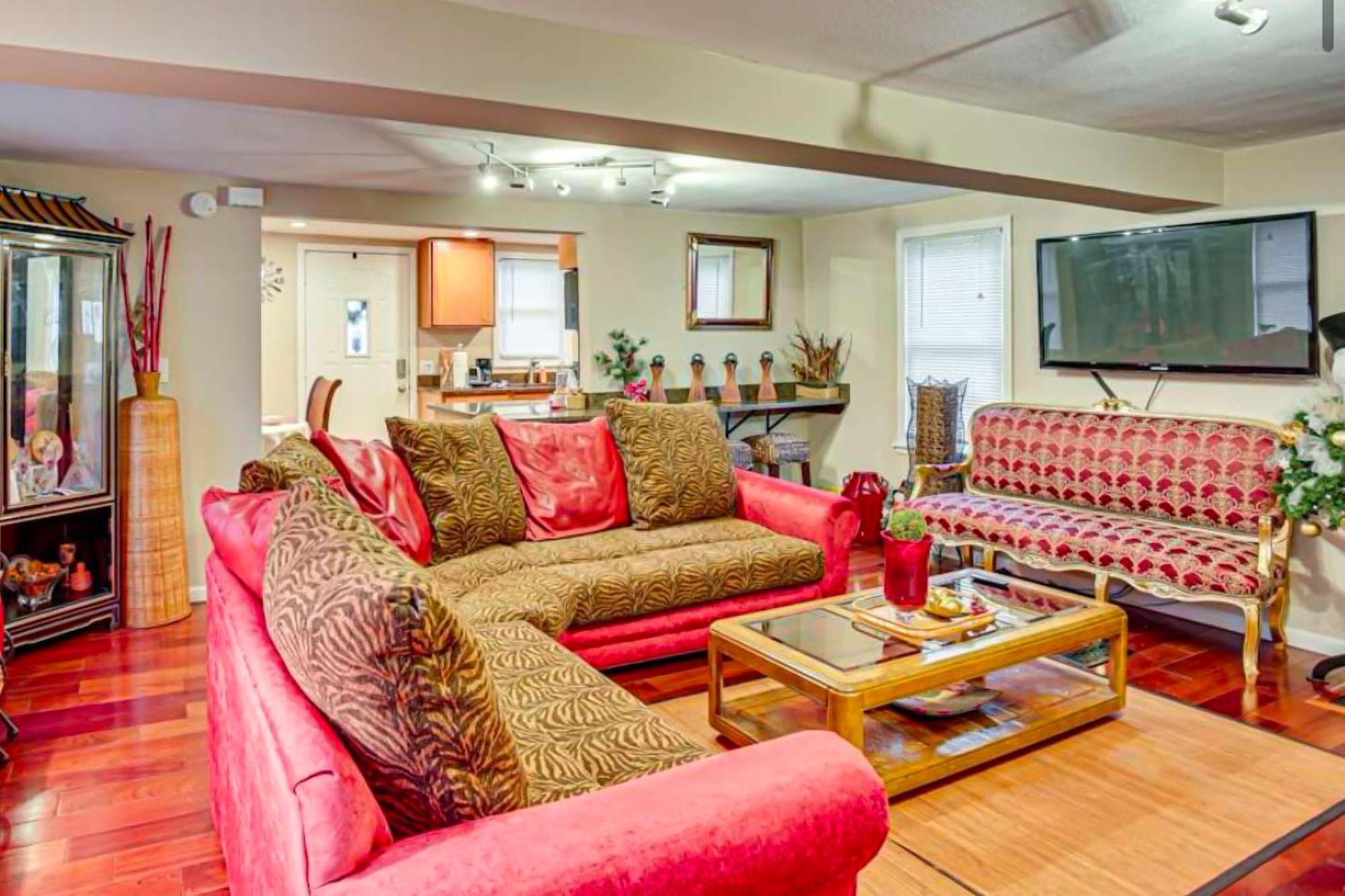 The Enchanted Cheetah Holiday home Minneapolis