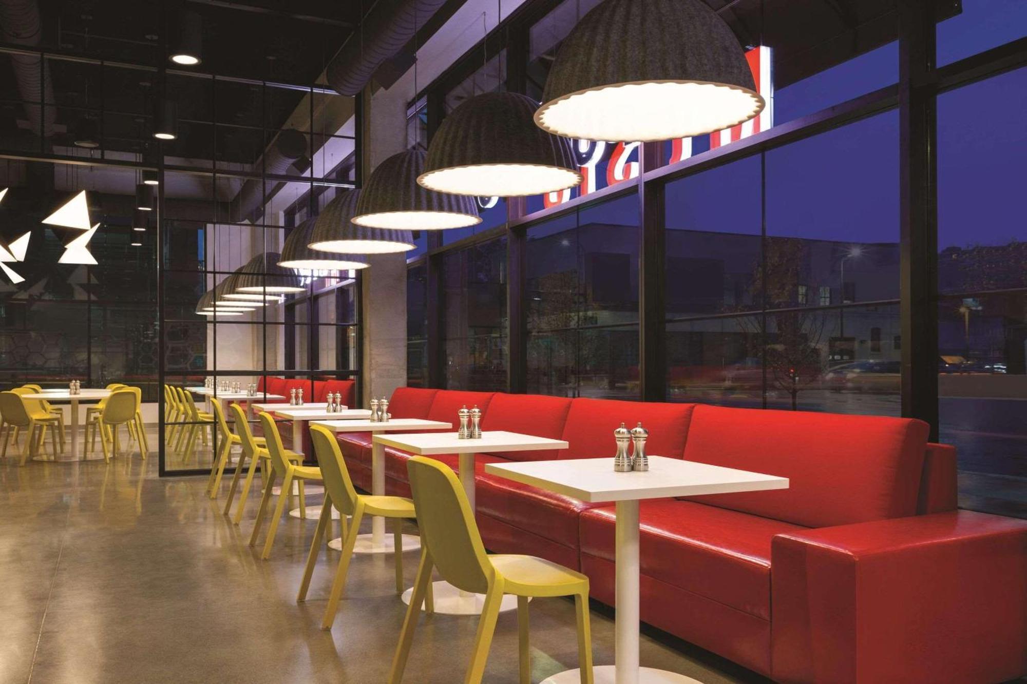 Radisson Red Downtown 3* Minneapolis