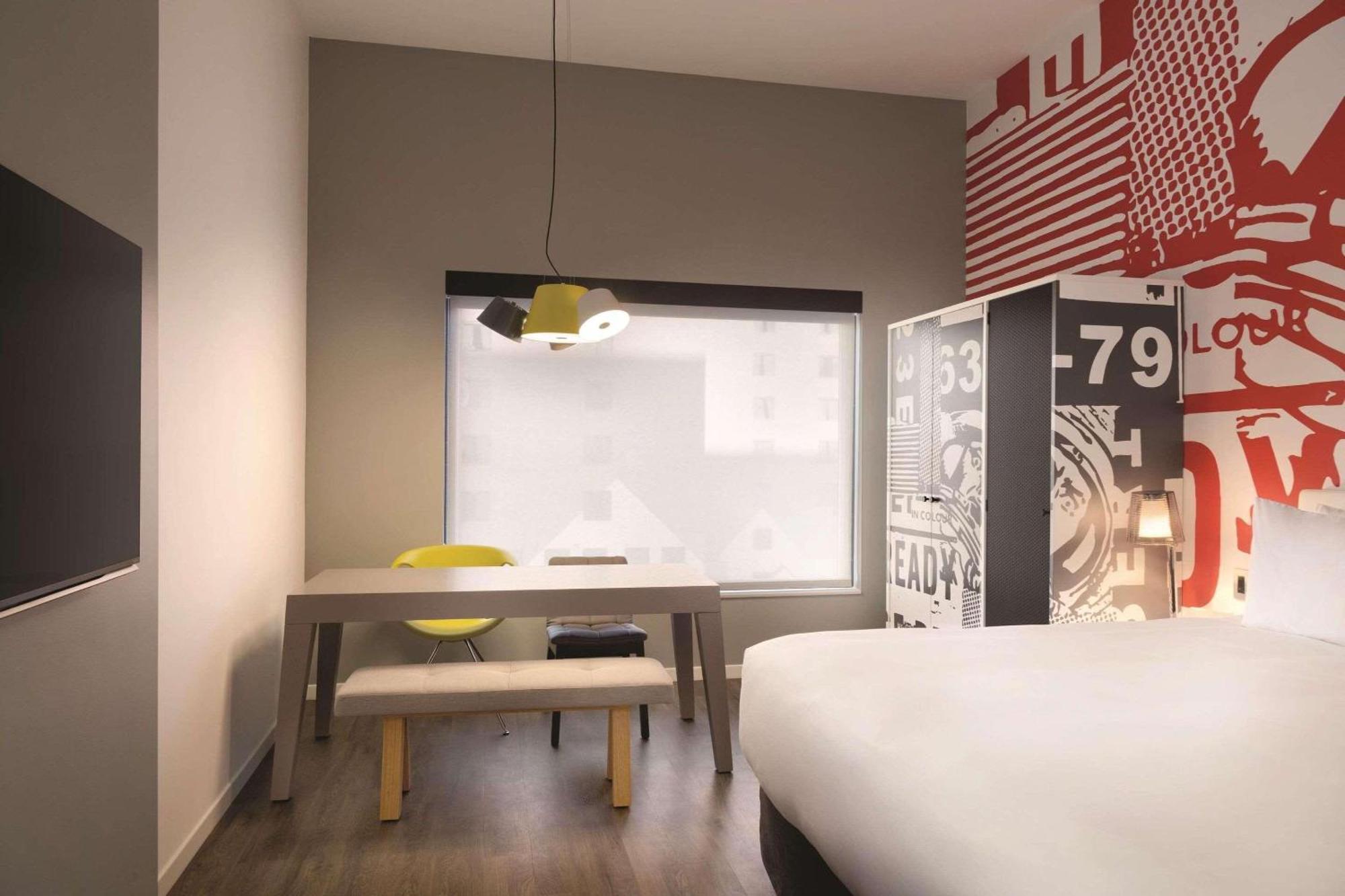 Hotel Radisson Red Downtown Minneapolis