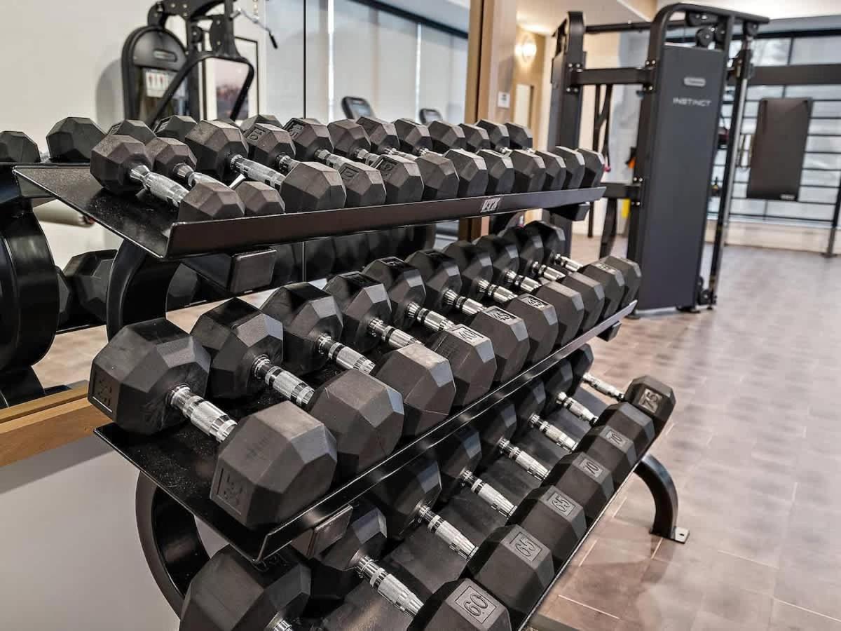 Dt, Umn, Lux 2bd Gym, Rooftop, Free Street Parking *