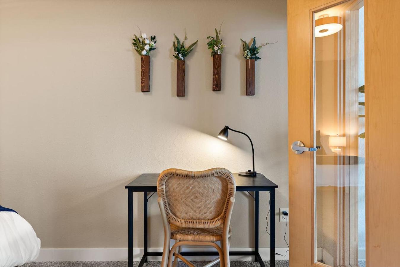 Free Parking Gym Fast Wifi Avry Apartment Minneapolis