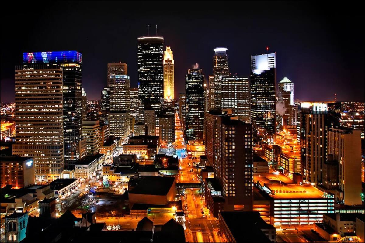 Dt, Umn, Lux 2bd Gym, Rooftop, Free Street Parking * Minneapolis