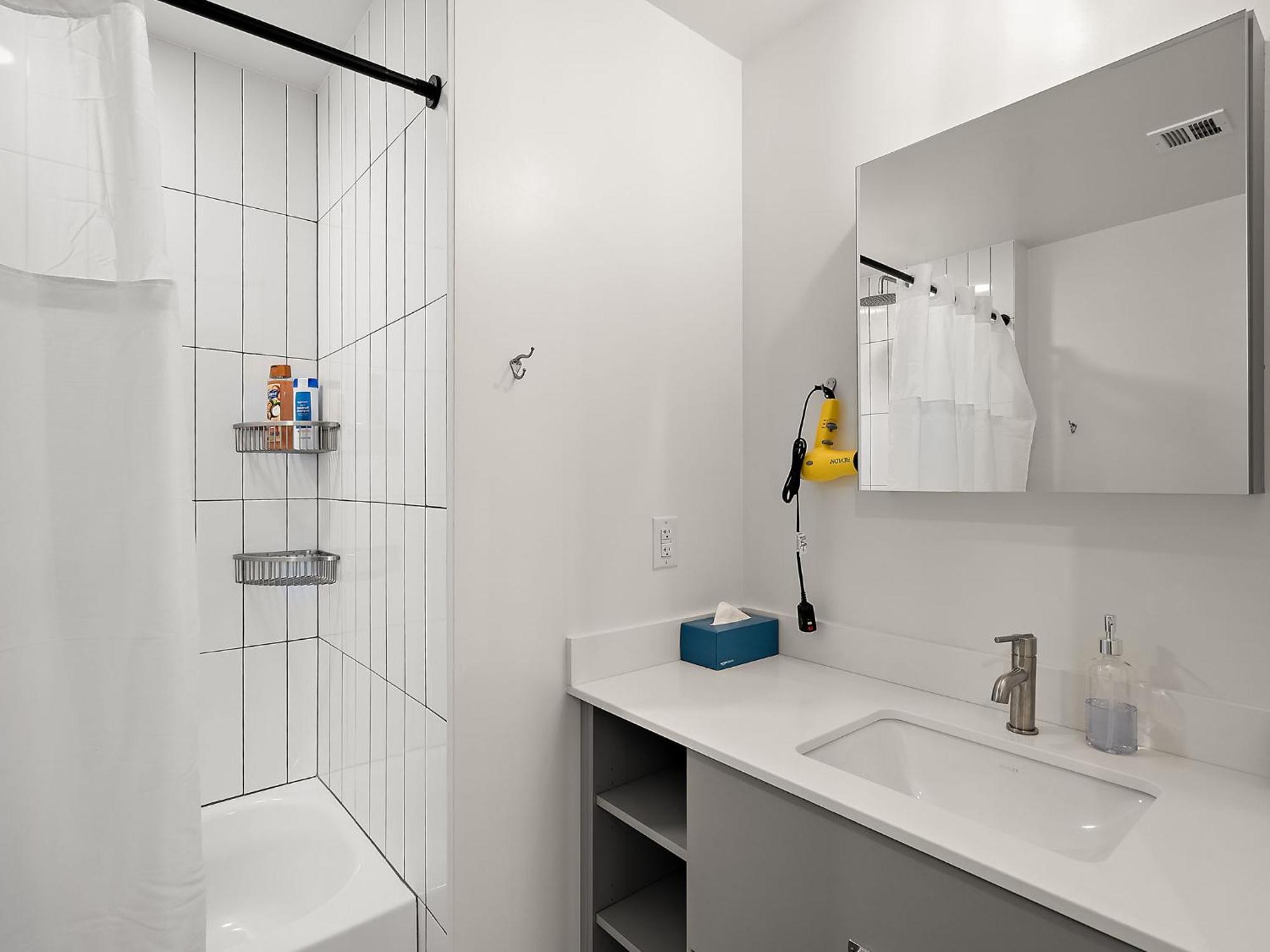 Two Cozysuites Nlg With Pool Bowling Alley Sauna #01 & 11