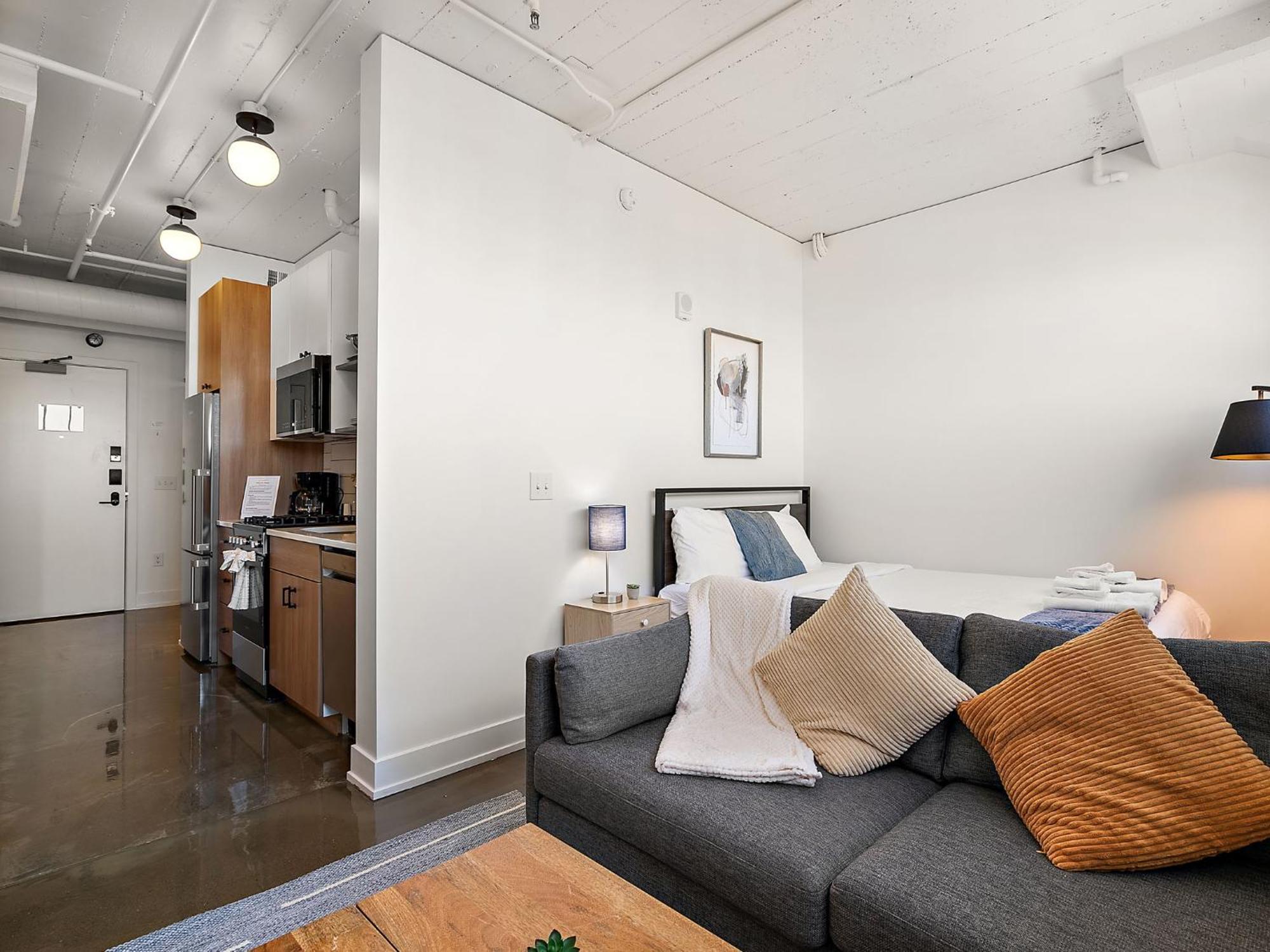Cozysuites Nlg With Pool Bowling Alley Sauna #21