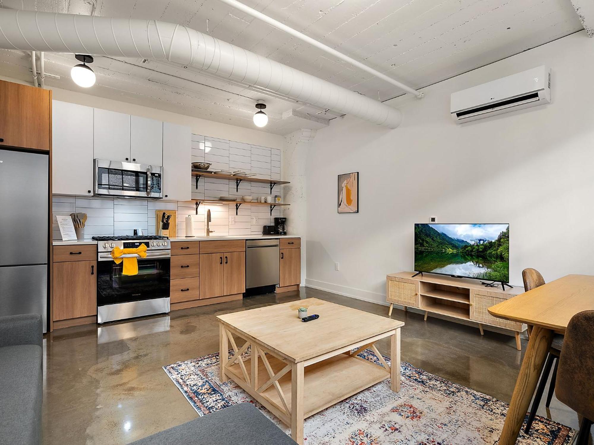 Cozysuites Nlg With Pool Bowling Alley Sauna #10 Minneapolis