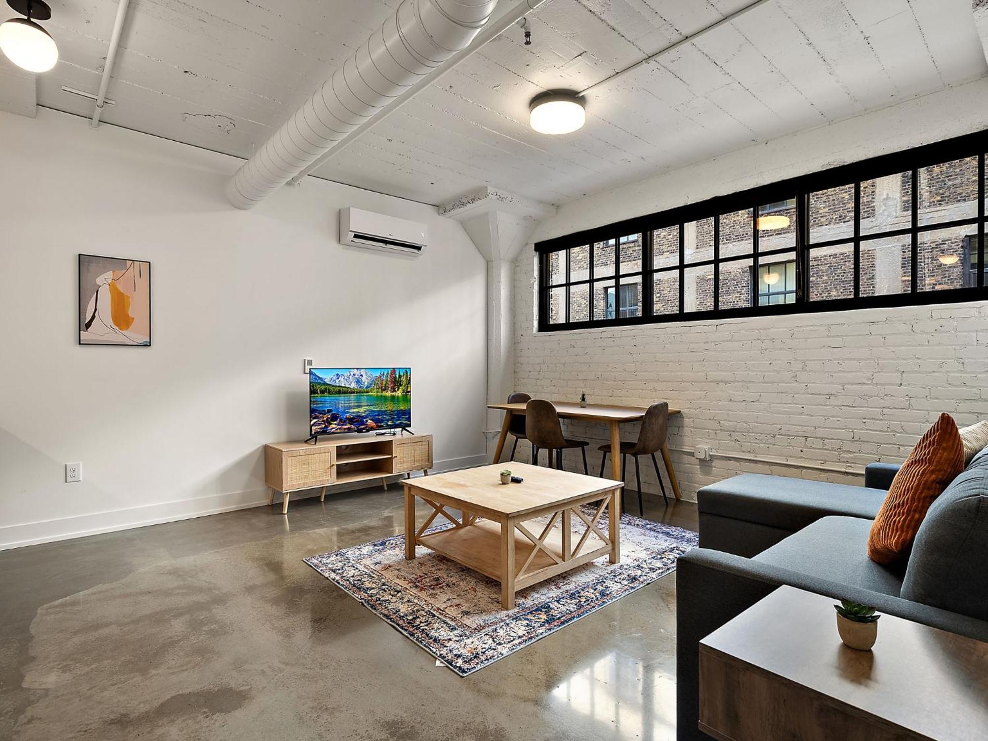 Cozysuites Nlg With Pool Bowling Alley Sauna #10 * Minneapolis