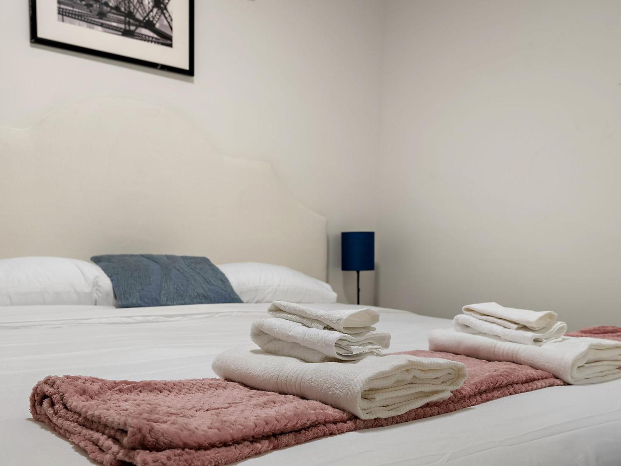 Cozysuites Nlg With Pool Bowling Alley Sauna #10 *