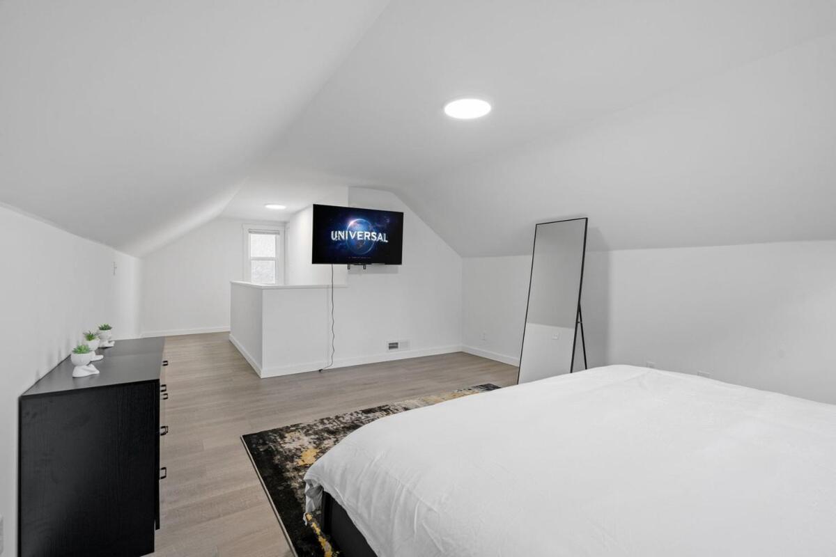 Apartment Movie Game & Fire Pit Luxury Spacious *