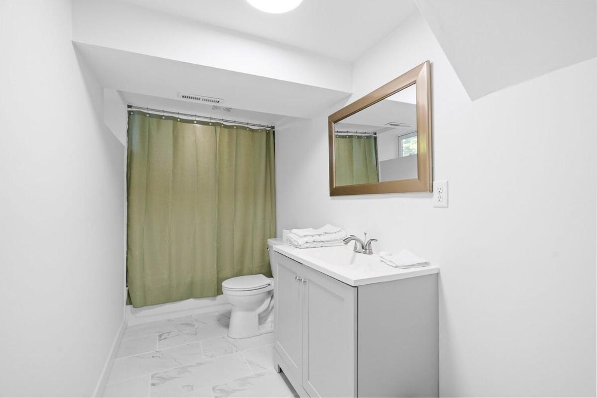 Apartment Movie Game & Fire Pit Luxury Spacious