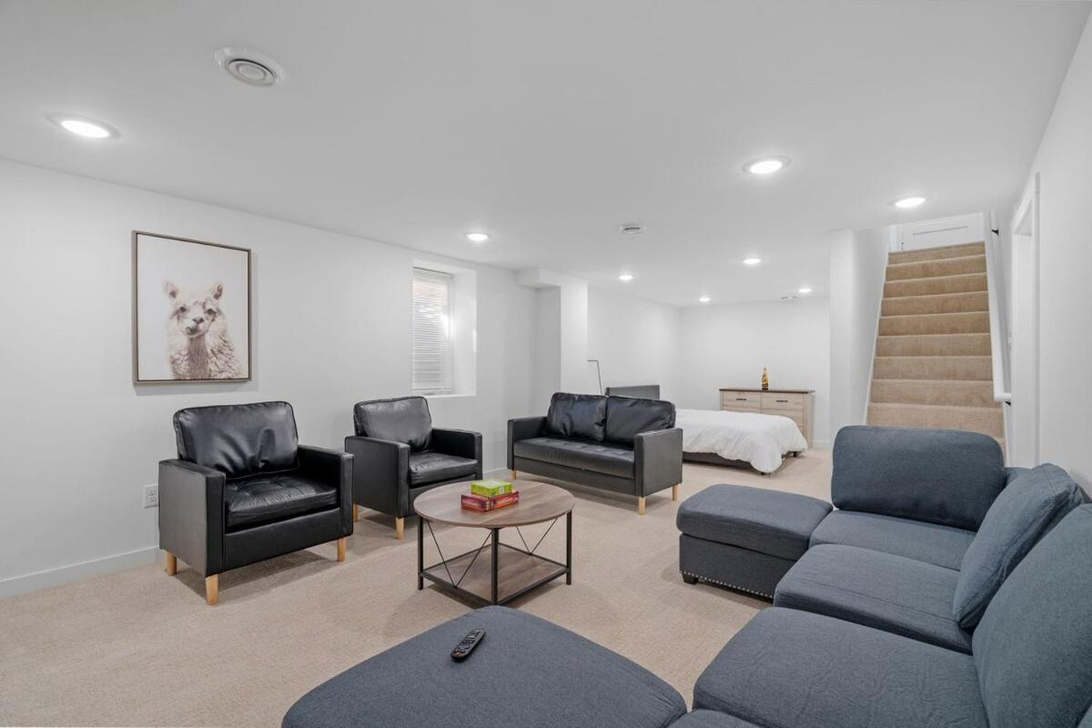 Movie Game & Fire Pit Luxury Spacious Minneapolis