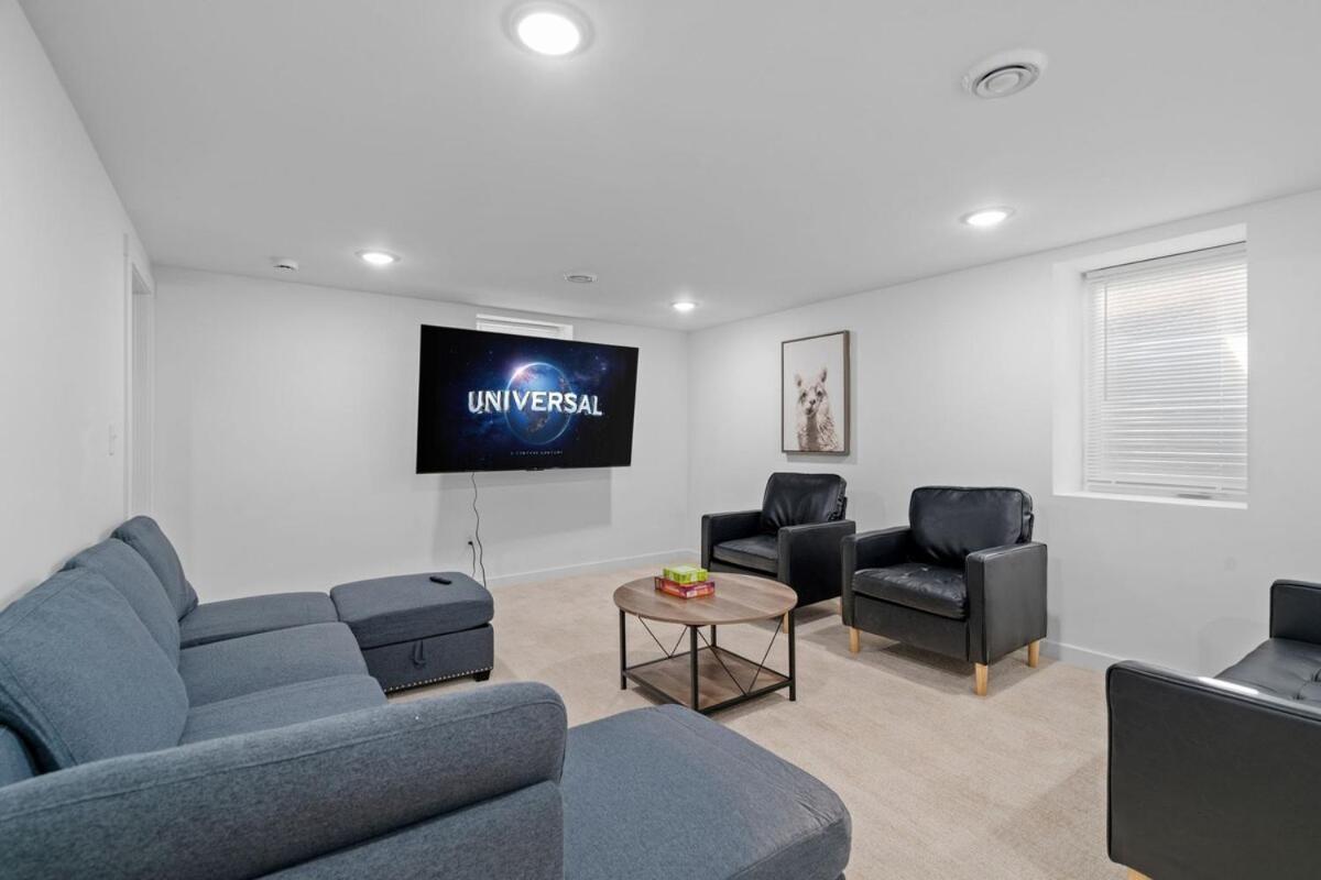 Movie Game & Fire Pit Luxury Spacious *