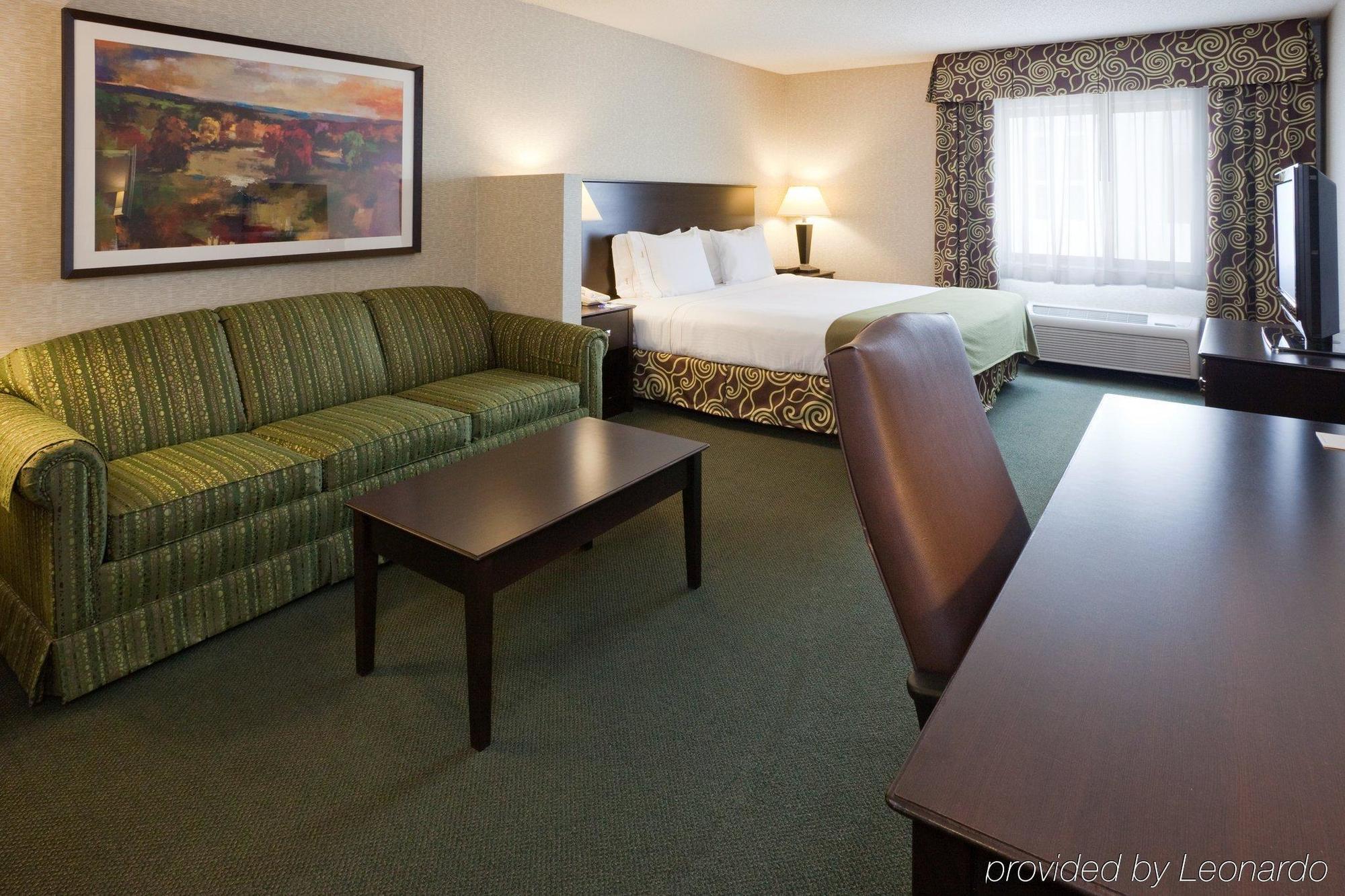 Express & Minneapolis-downtown Convention Center By Ihg