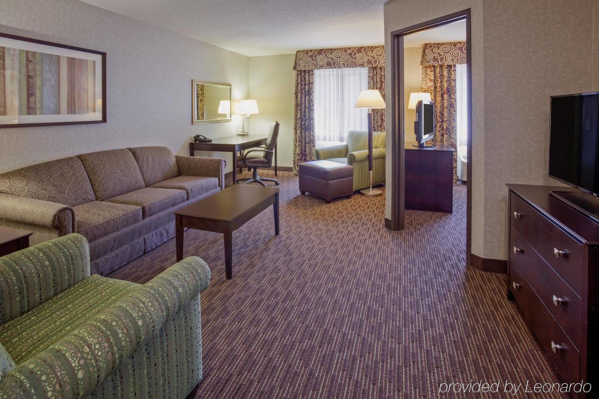 Express & Minneapolis-downtown Convention Center By Ihg 3*