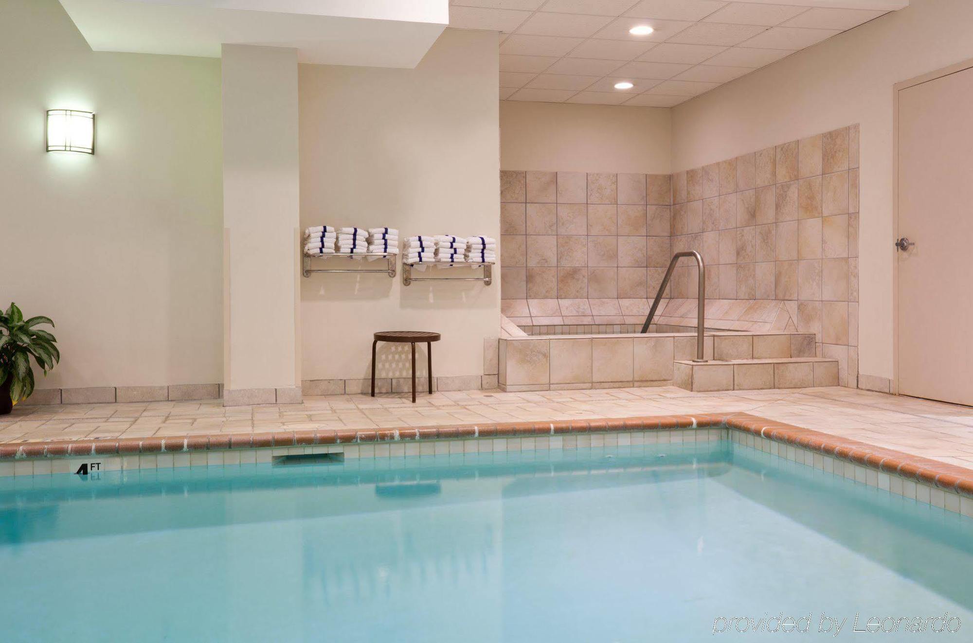 Hotel Express & Minneapolis-downtown Convention Center By Ihg