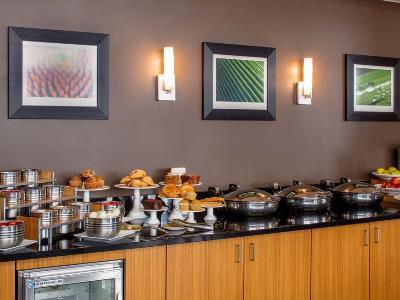 Hotel Doubletree By Hilton Downtown 4*