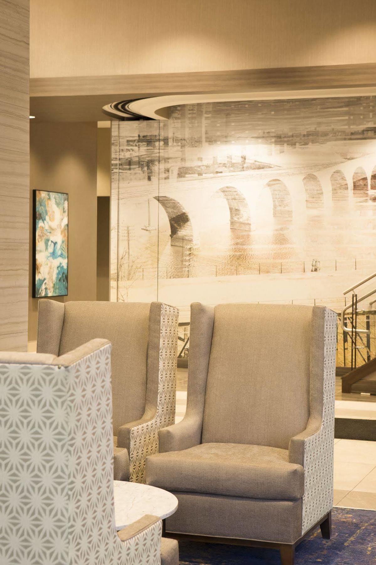 Hilton Garden - Area Hotel 3*