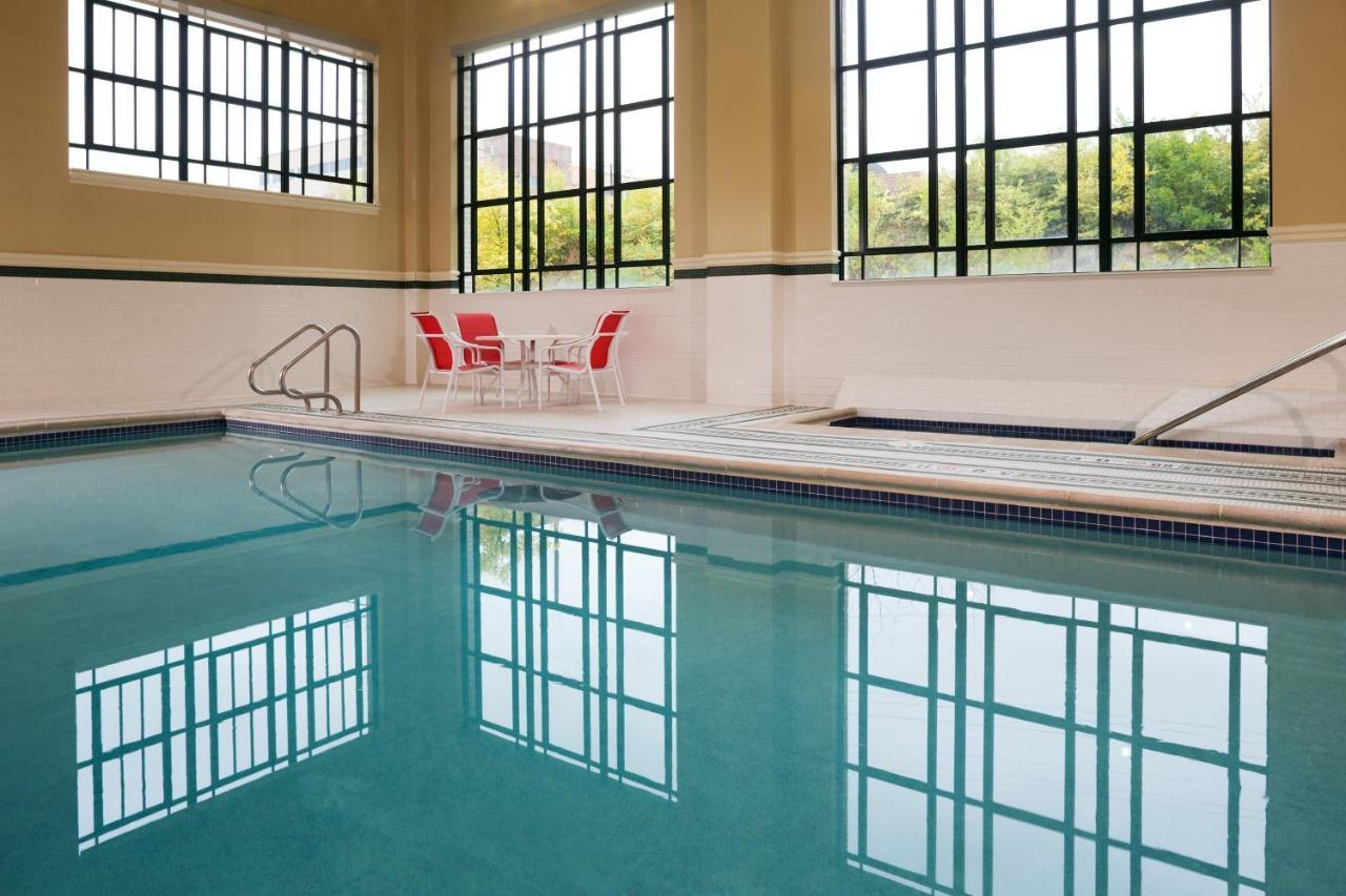 Sheraton Midtown Hotel 4*