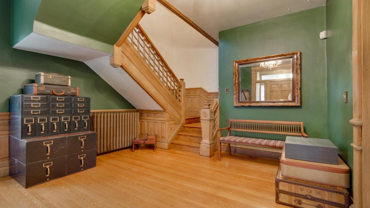 Minnestay-mach Manor