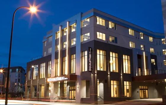 Hotel Hilton Garden - Area 3*