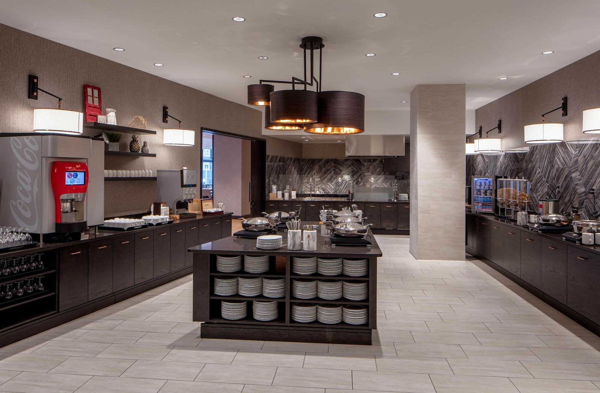 Hotel Embassy By Hilton Downtown Minneapolis